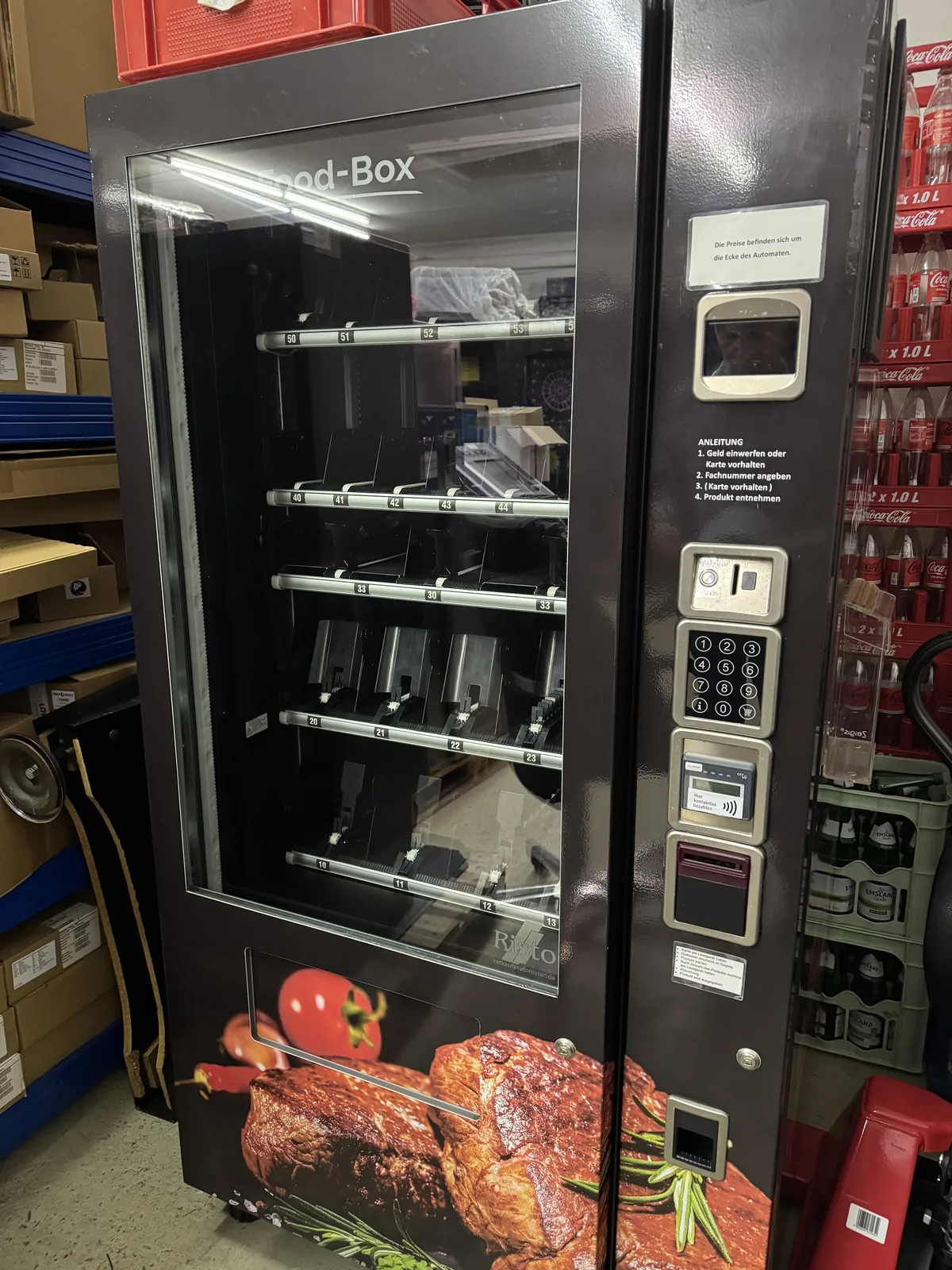 Food-Box-Automat für warme Speisen – moderner Vendingautomat