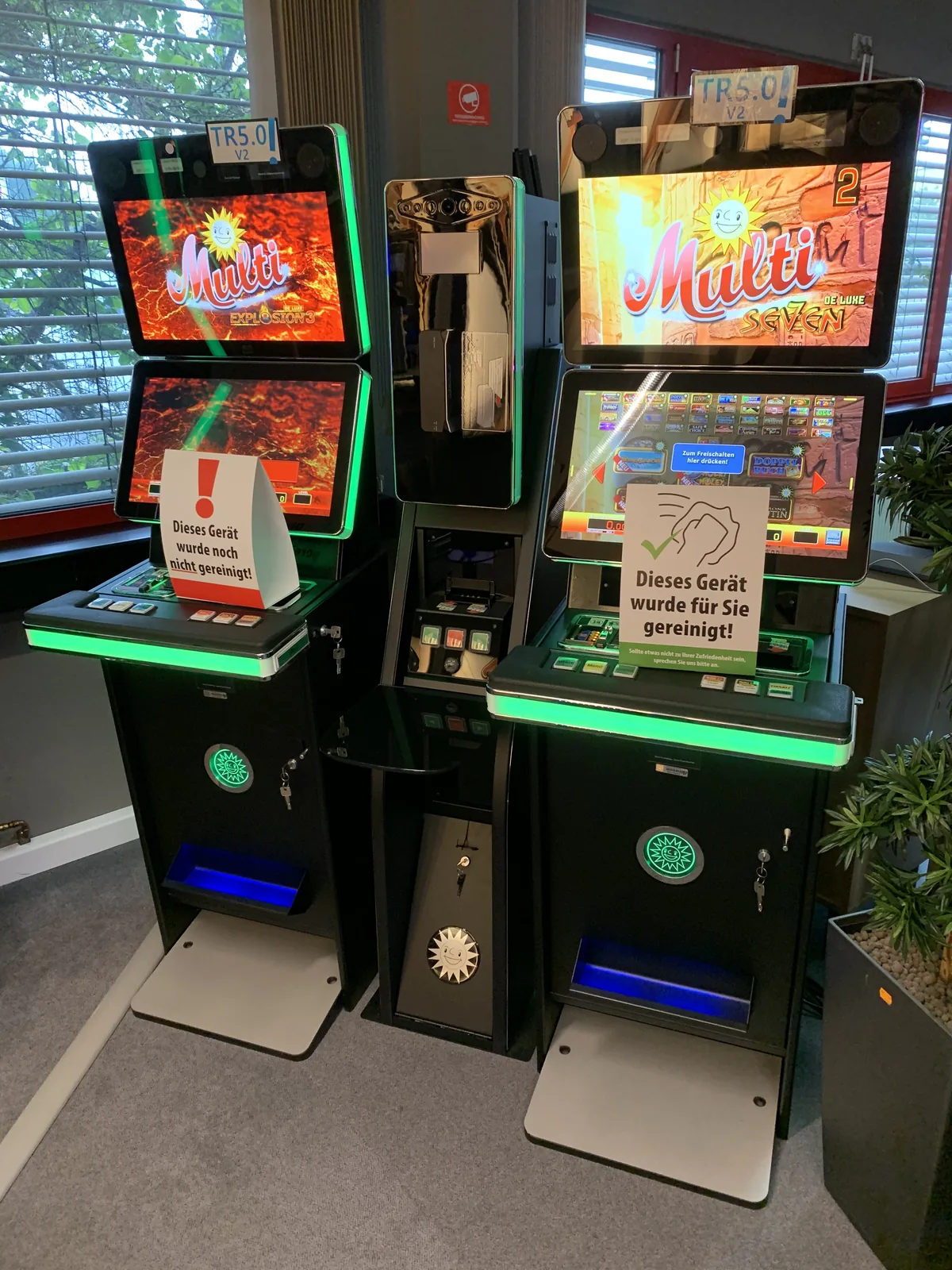 Novoline-Geldspielgeräte im Showroom – bereit zur Aufstellung